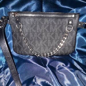 Michael Kors MK Logo  Fanny Pack Belt Bag 554131 MICHAEL KORS Signature Fanny